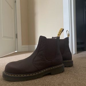 Dr. Martens Unisex Chelsea Boots
